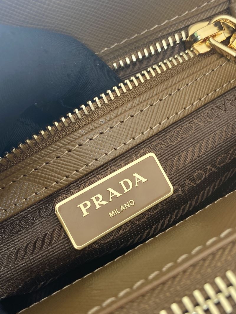 Pra*a top handle bags